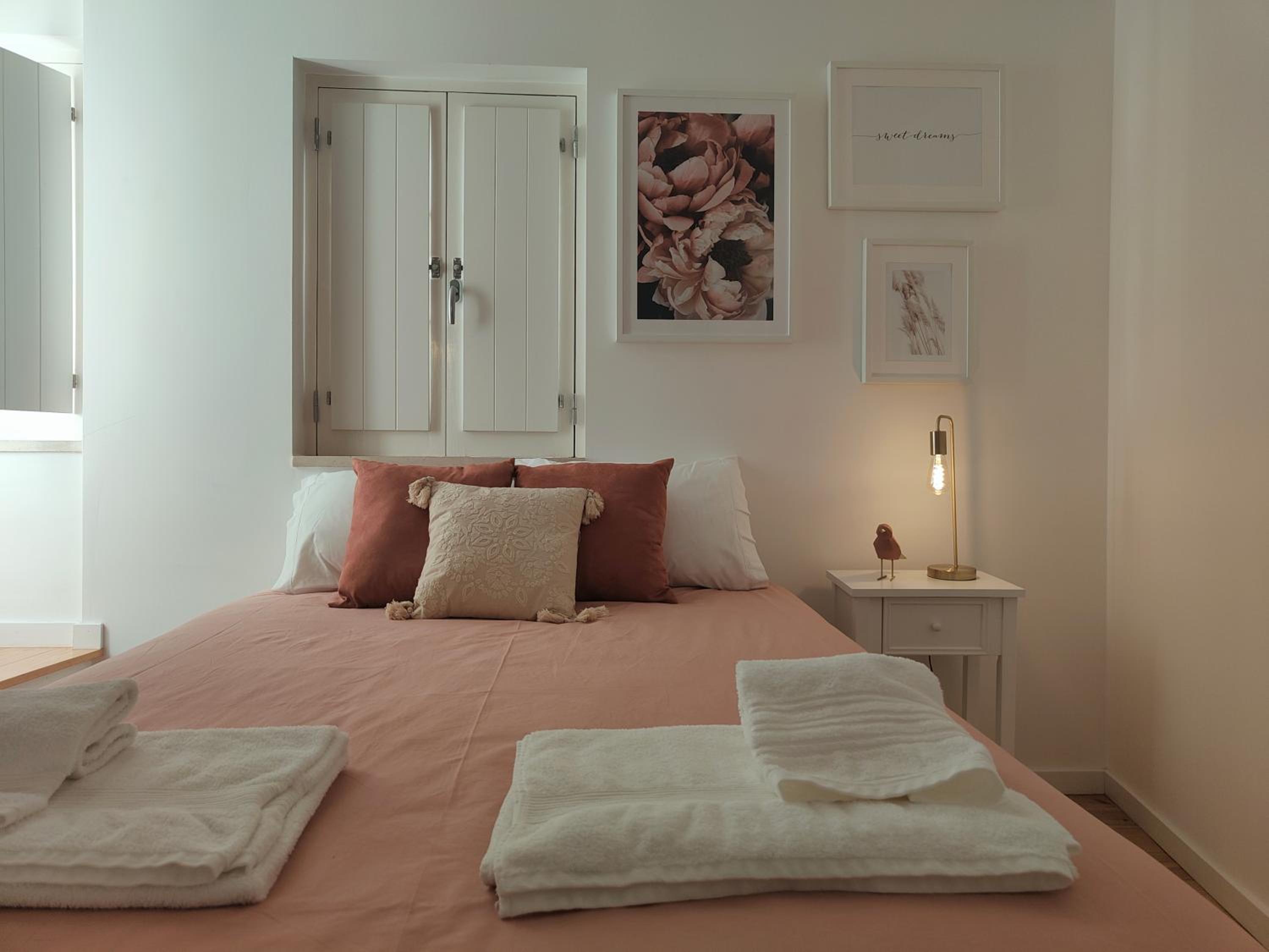 Coimbra Vacations - Rose Essence Aparment - Exceptional balcony - Property Image 12