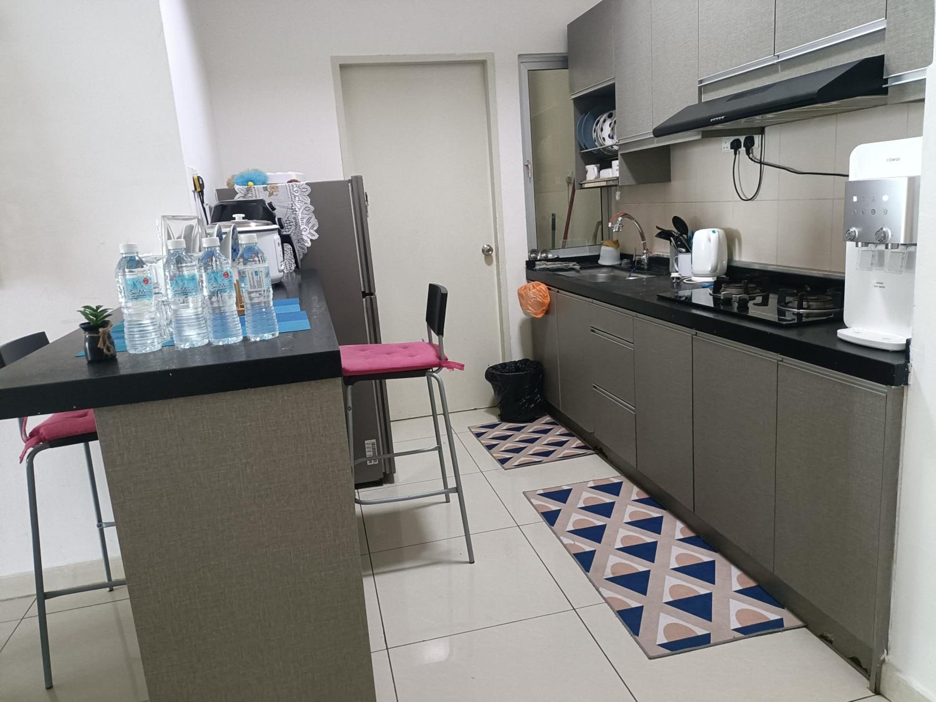 Cikta Homestay at Southville City Savanna Suite photo 2