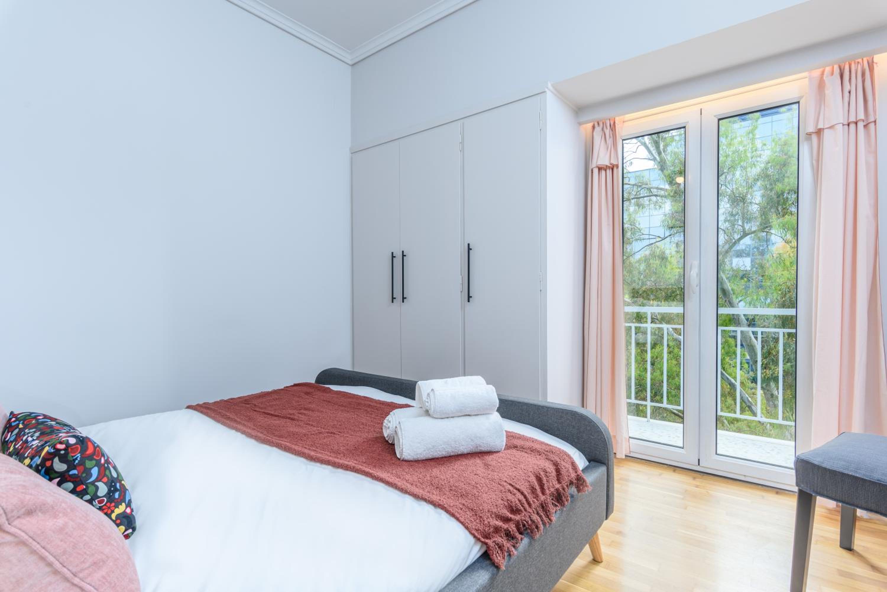Zeus 2-Bedroom Apartment in Athens
