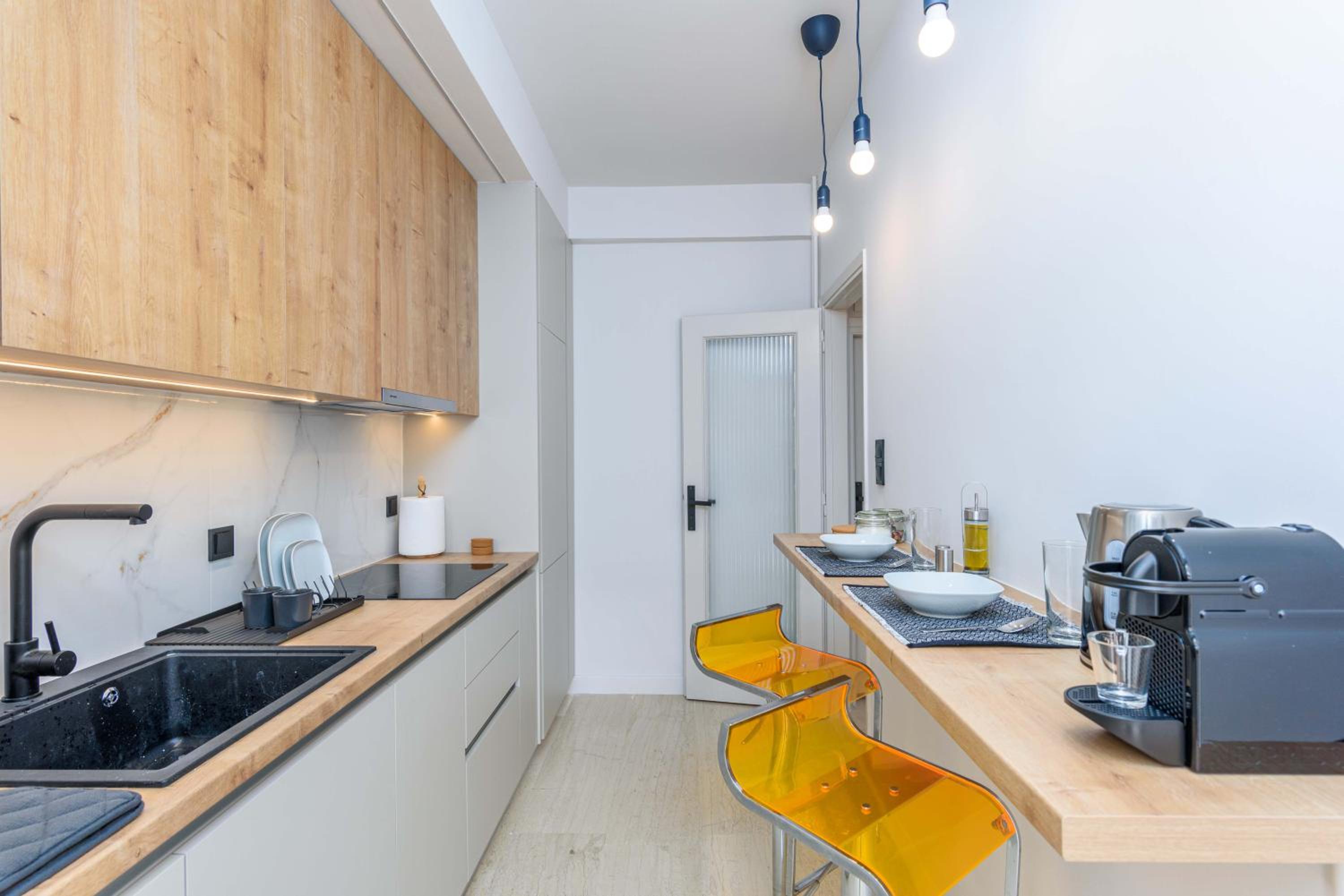 Zeus 2-Bedroom Apartment in Athens