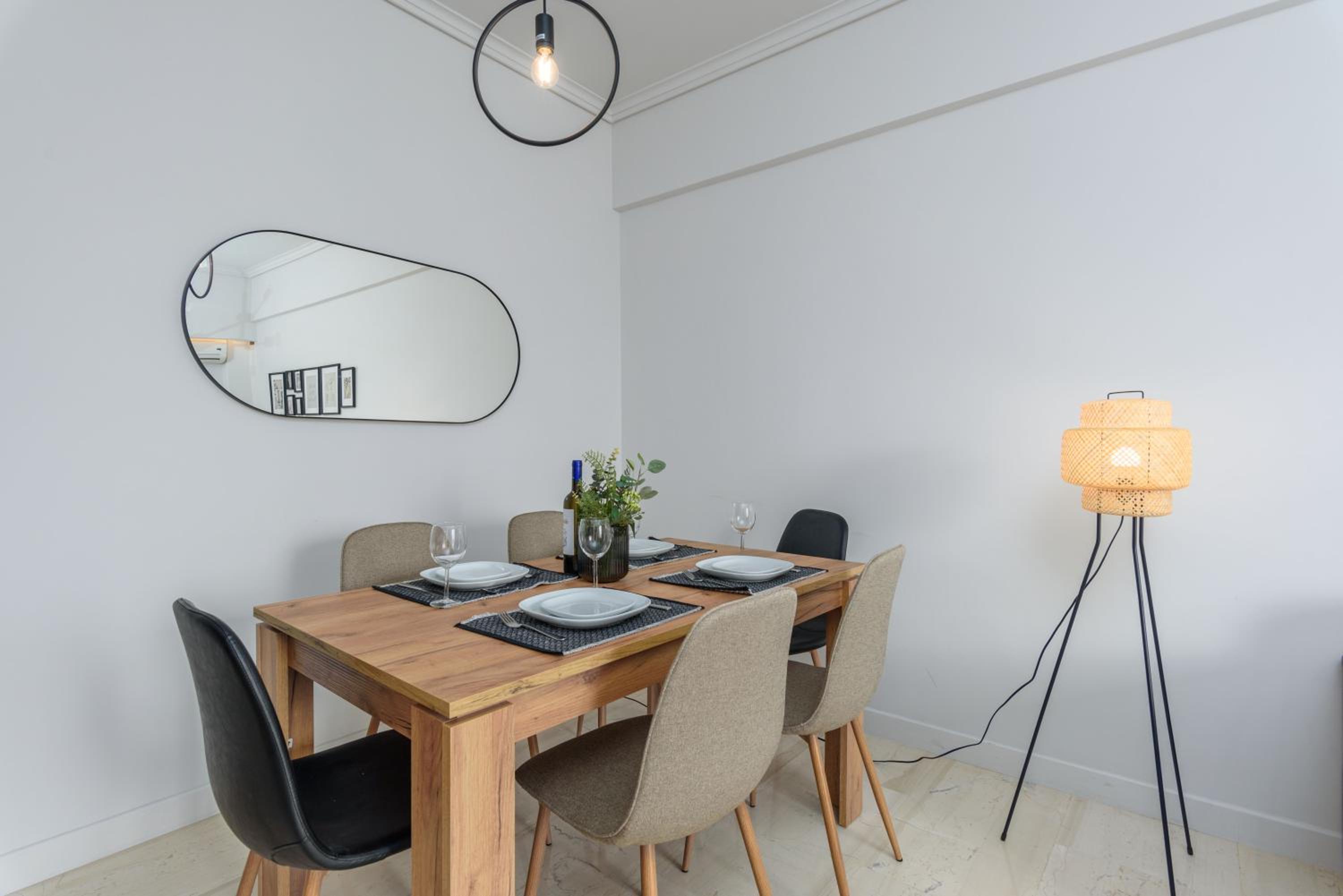 Zeus 2-Bedroom Apartment in Athens