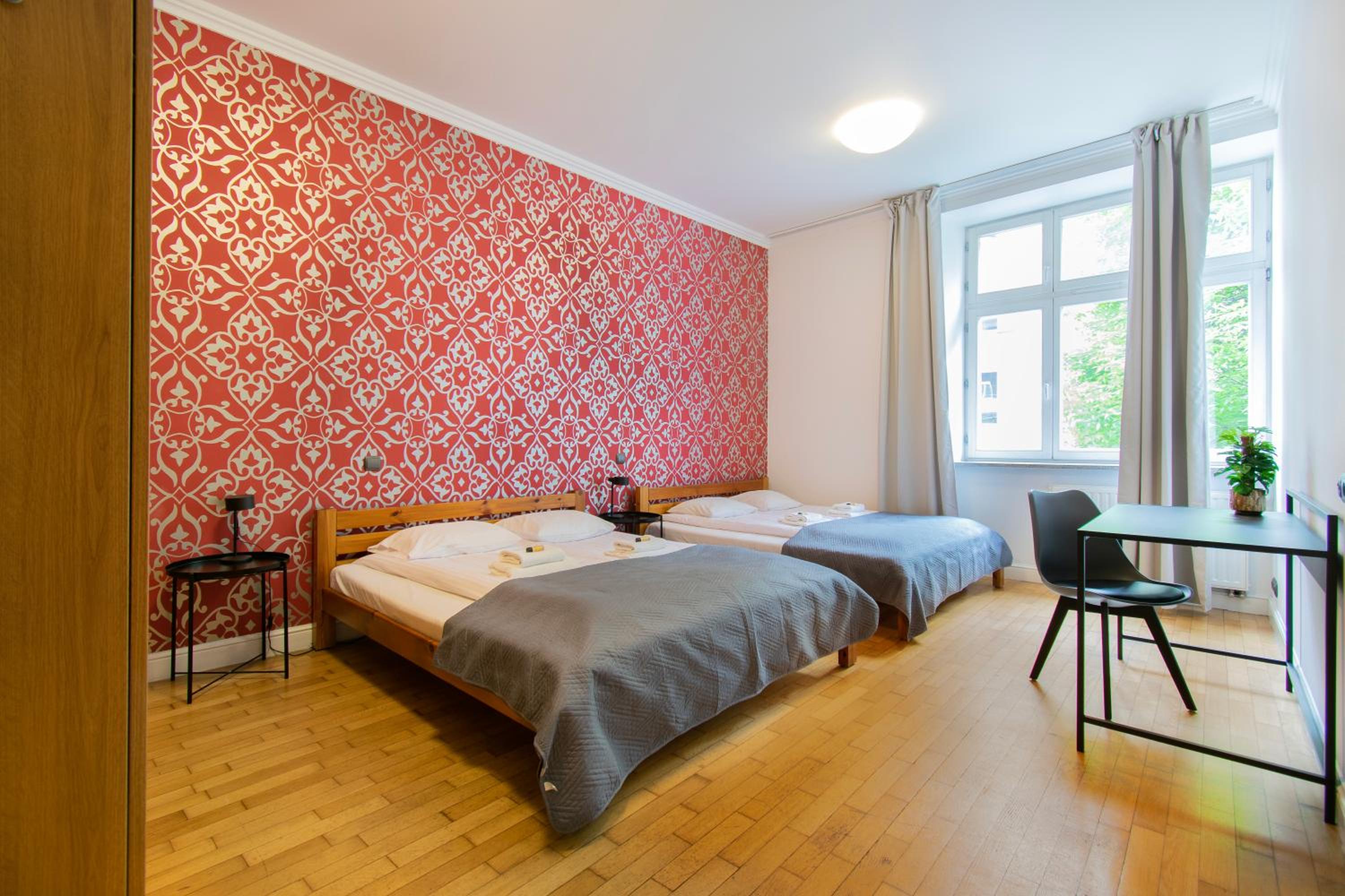 Collosal 6 bedroom apartment Słowackiego avenue view 2