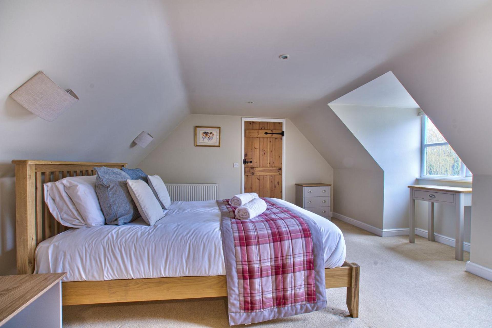 Olive Cottage by Group Retreats