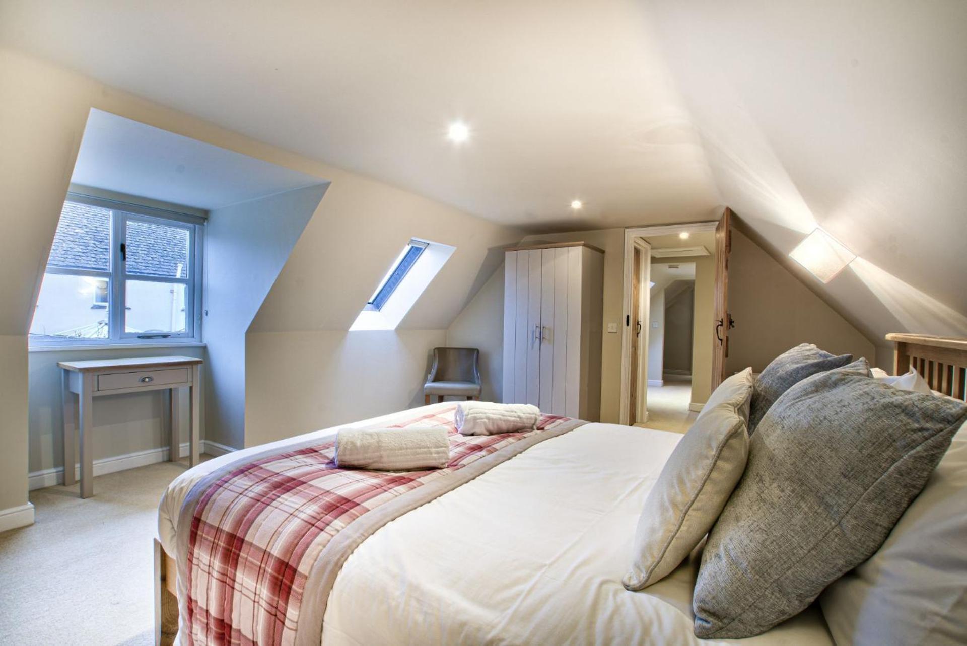 Olive Cottage by Group Retreats, photo 17