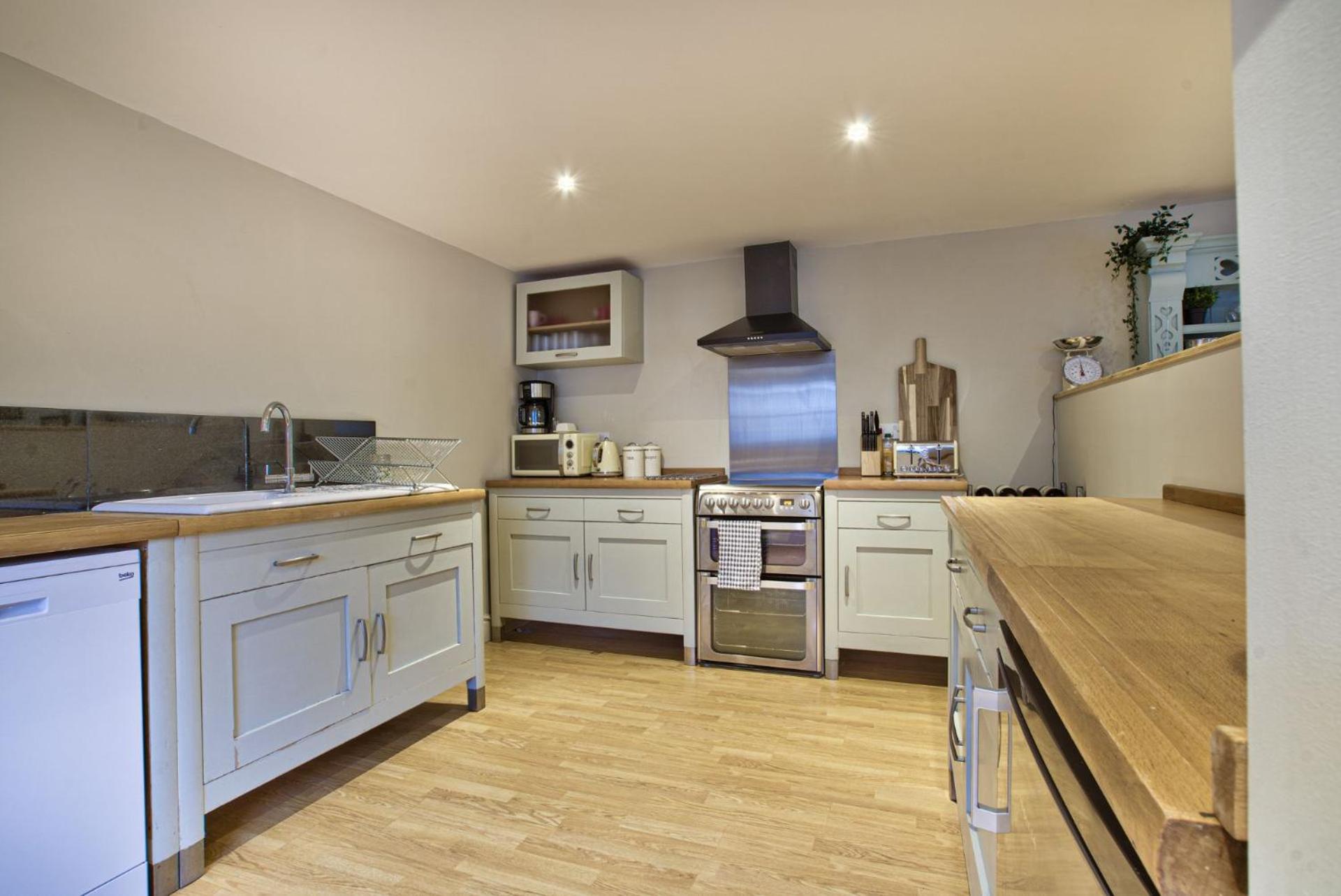 Olive Cottage by Group Retreats, photo 11