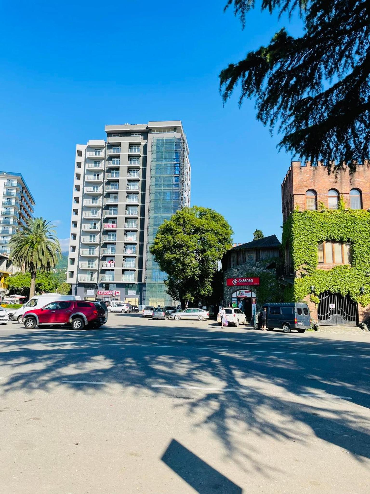 Photo 18