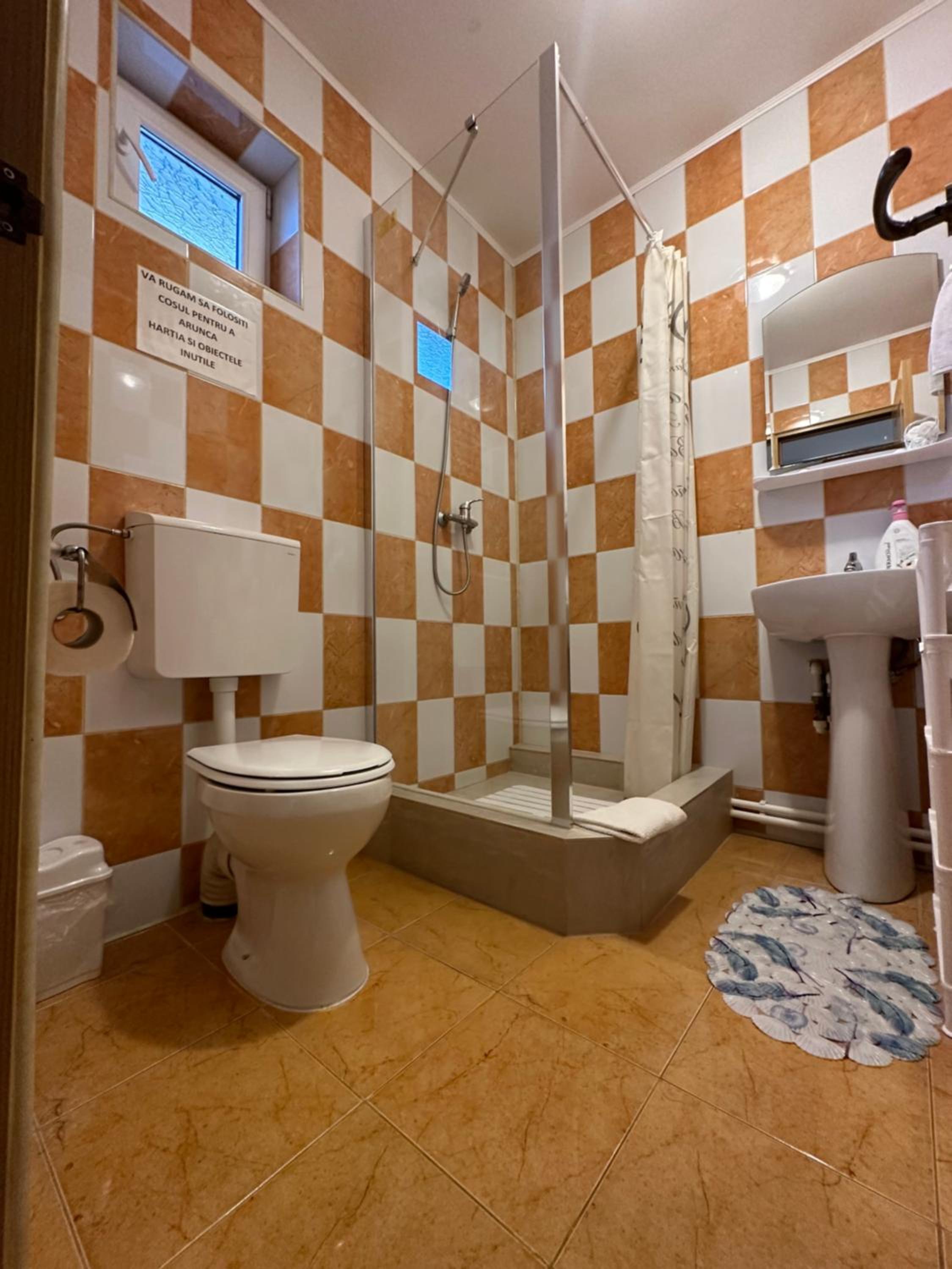 Casa Cu Flori Corbu
