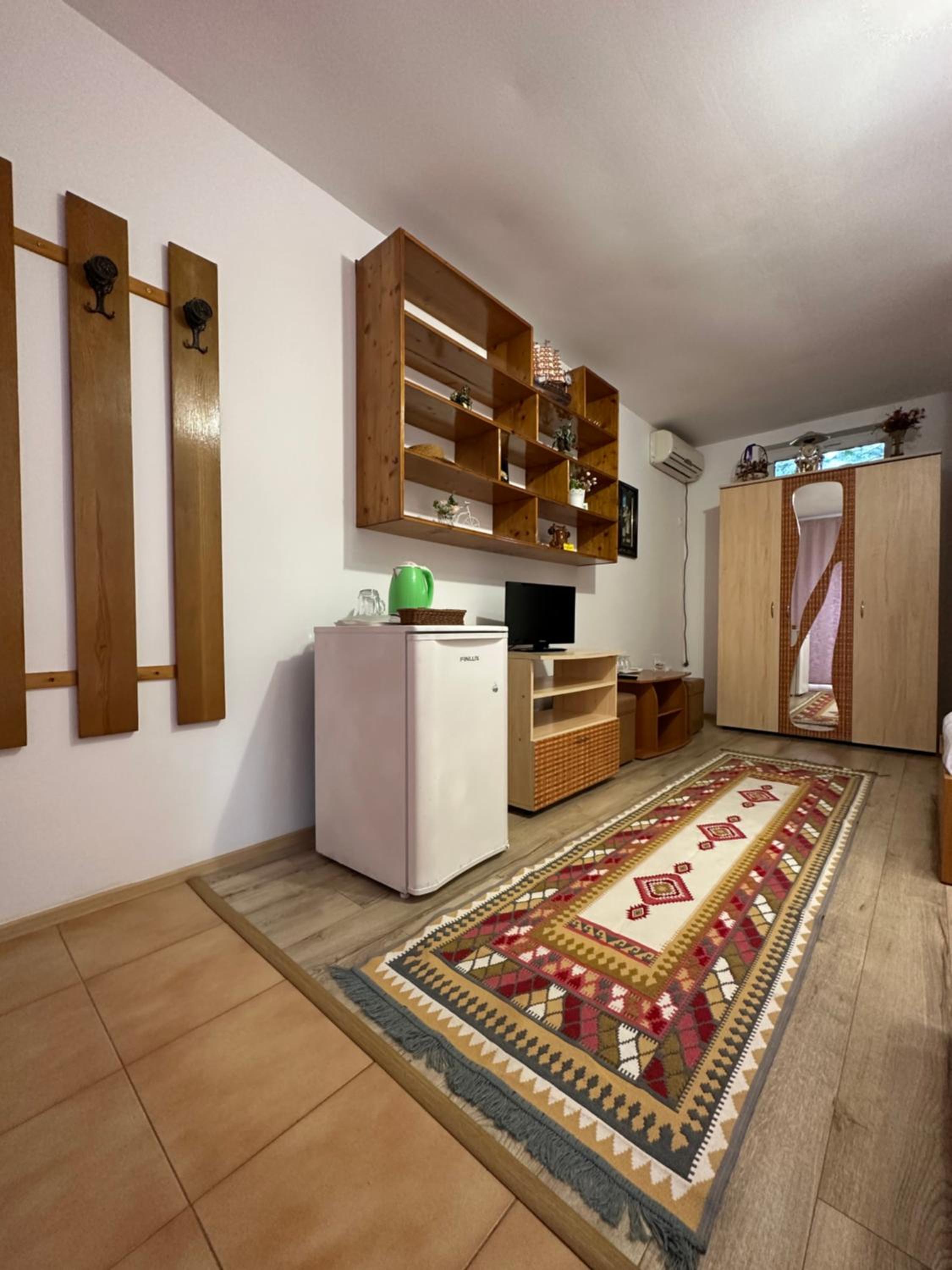 Casa Cu Flori Corbu