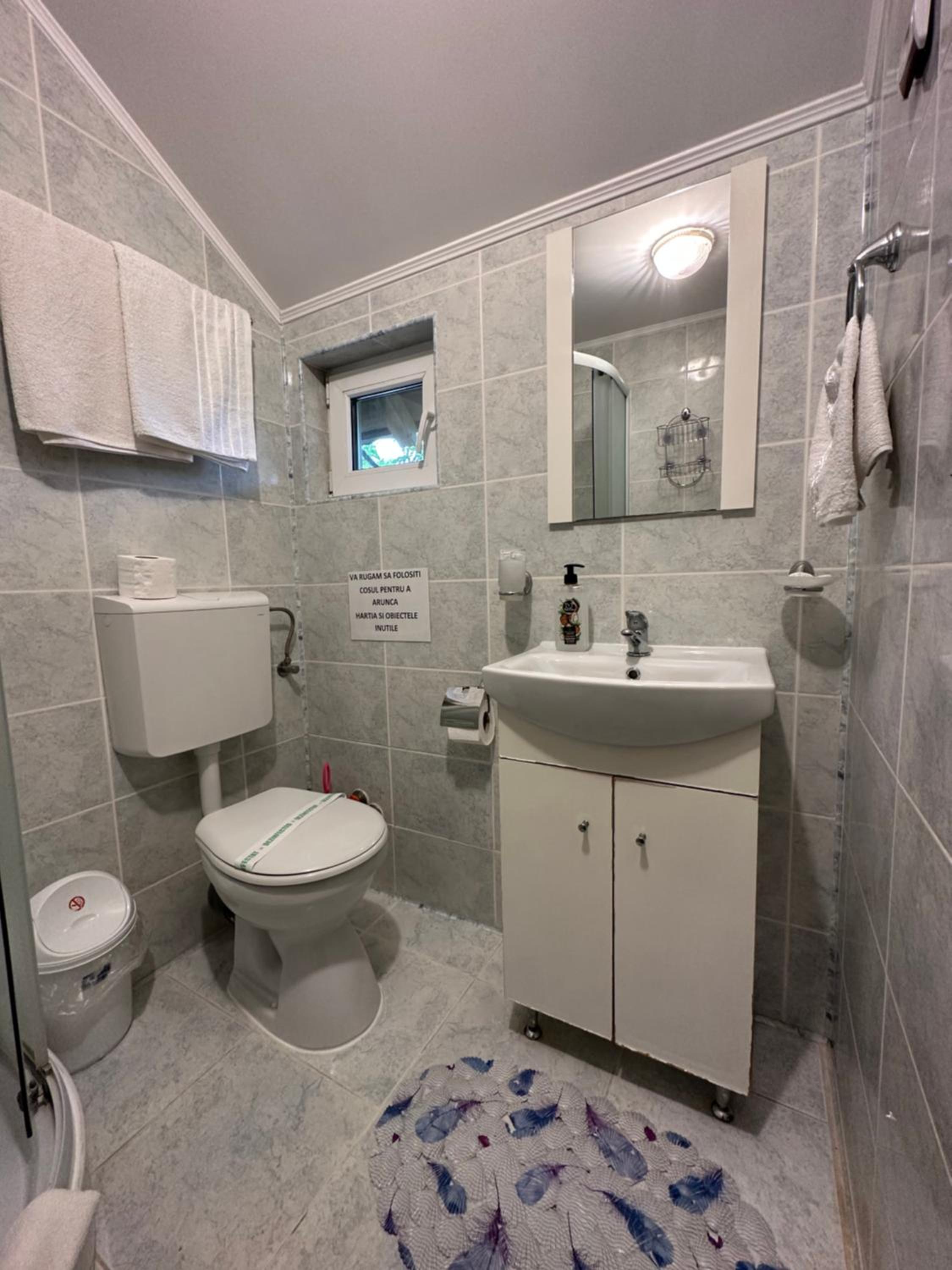 Casa Cu Flori Corbu