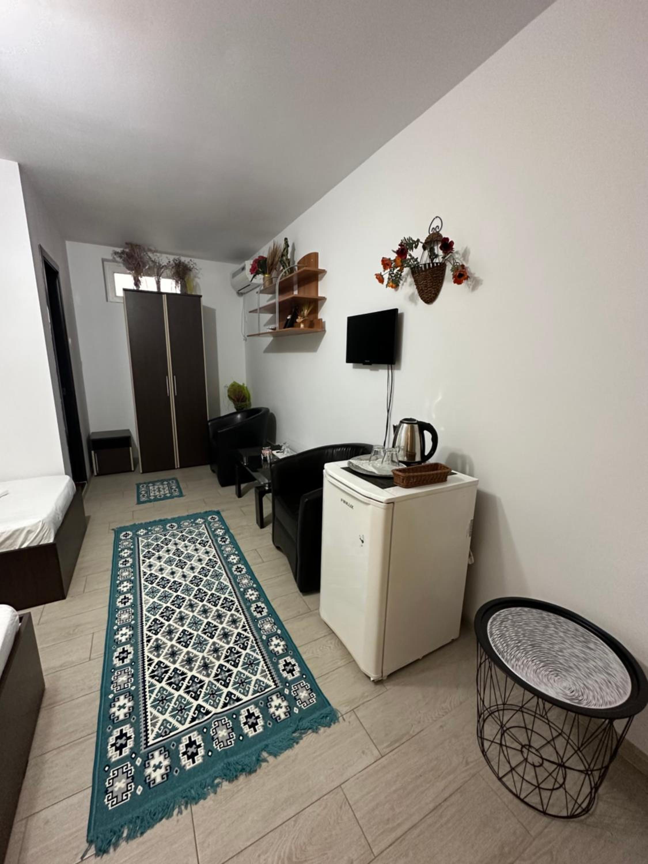 Casa Cu Flori Corbu