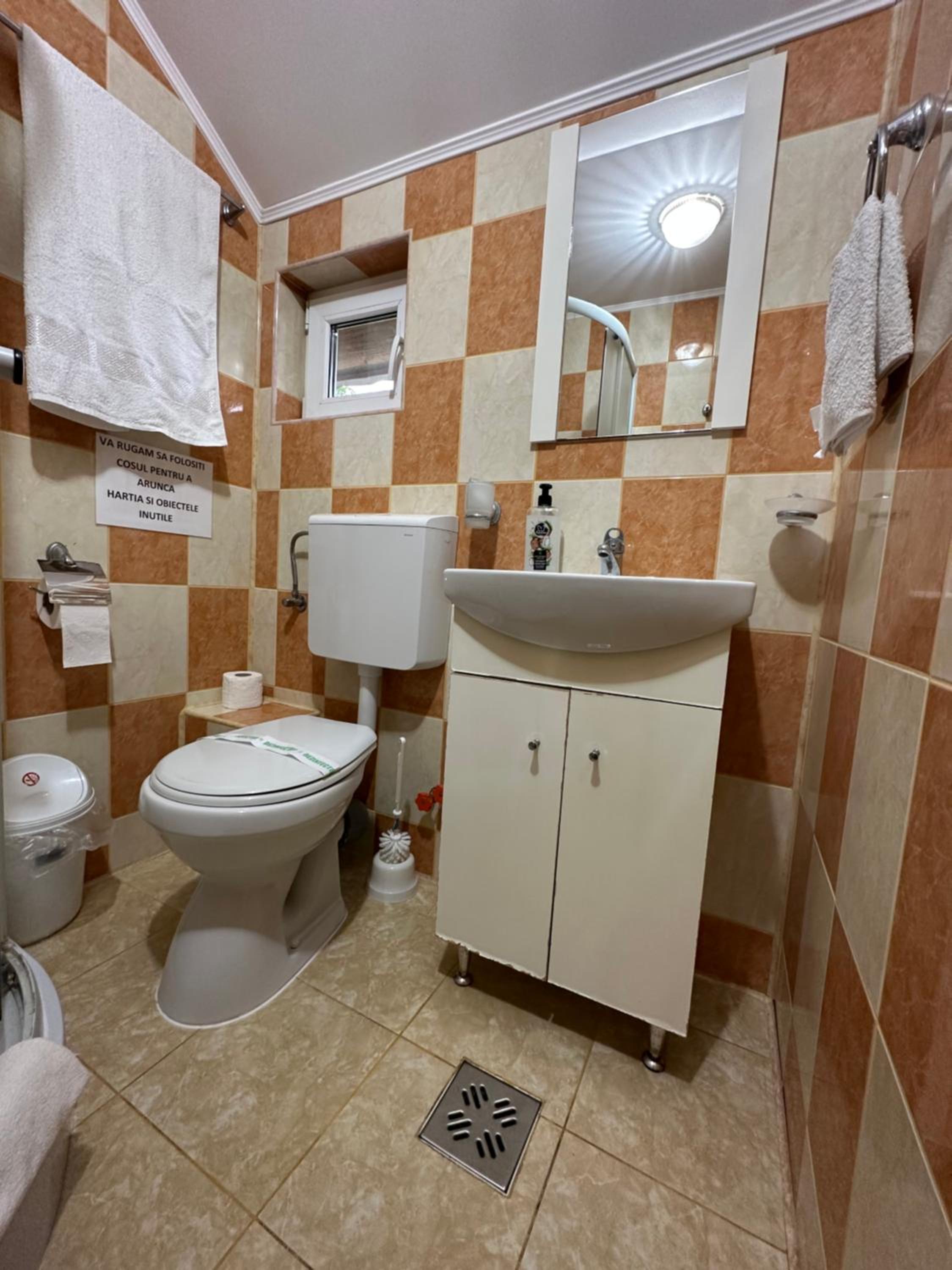 Casa Cu Flori Corbu