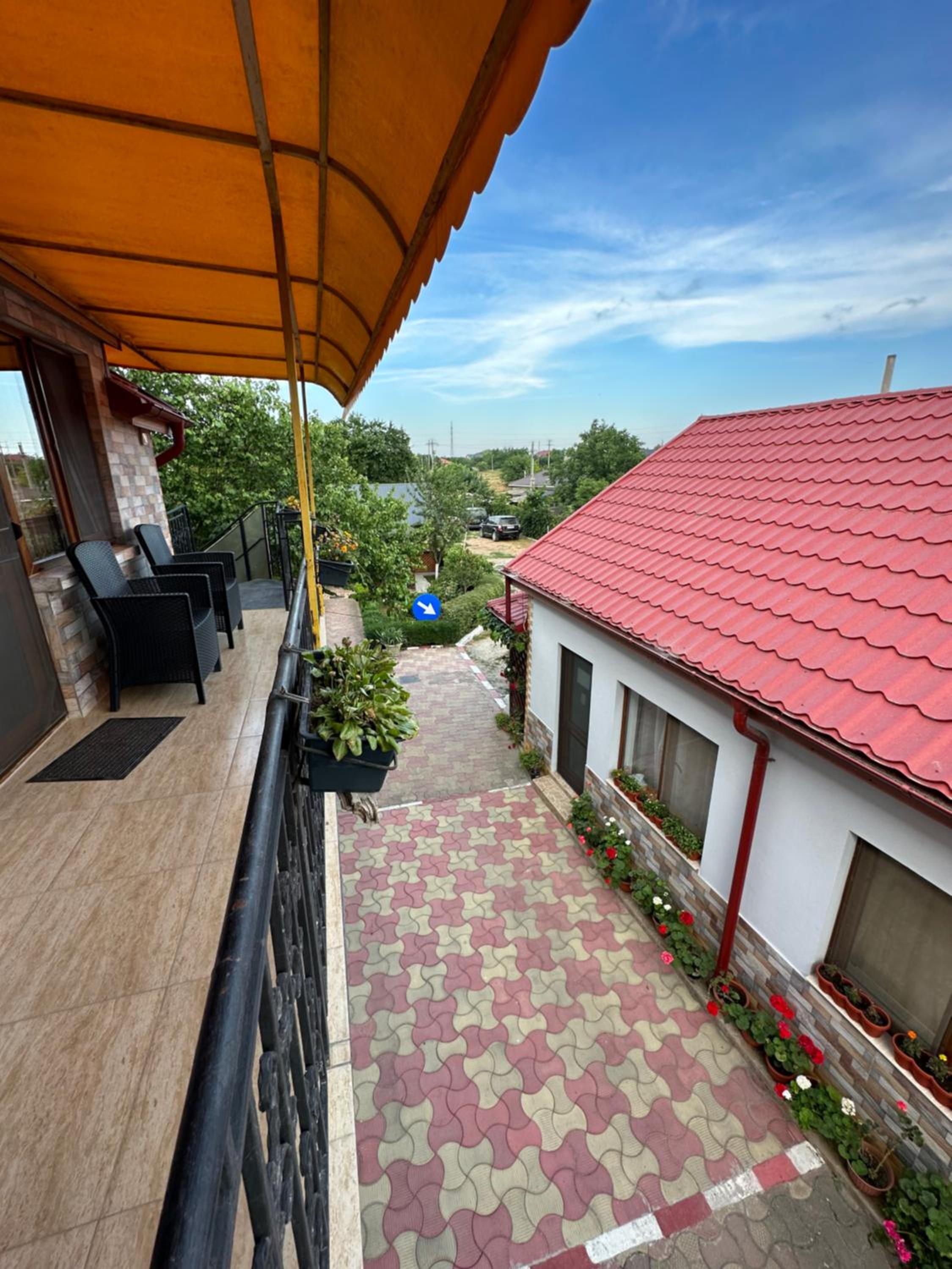 Casa Cu Flori Corbu