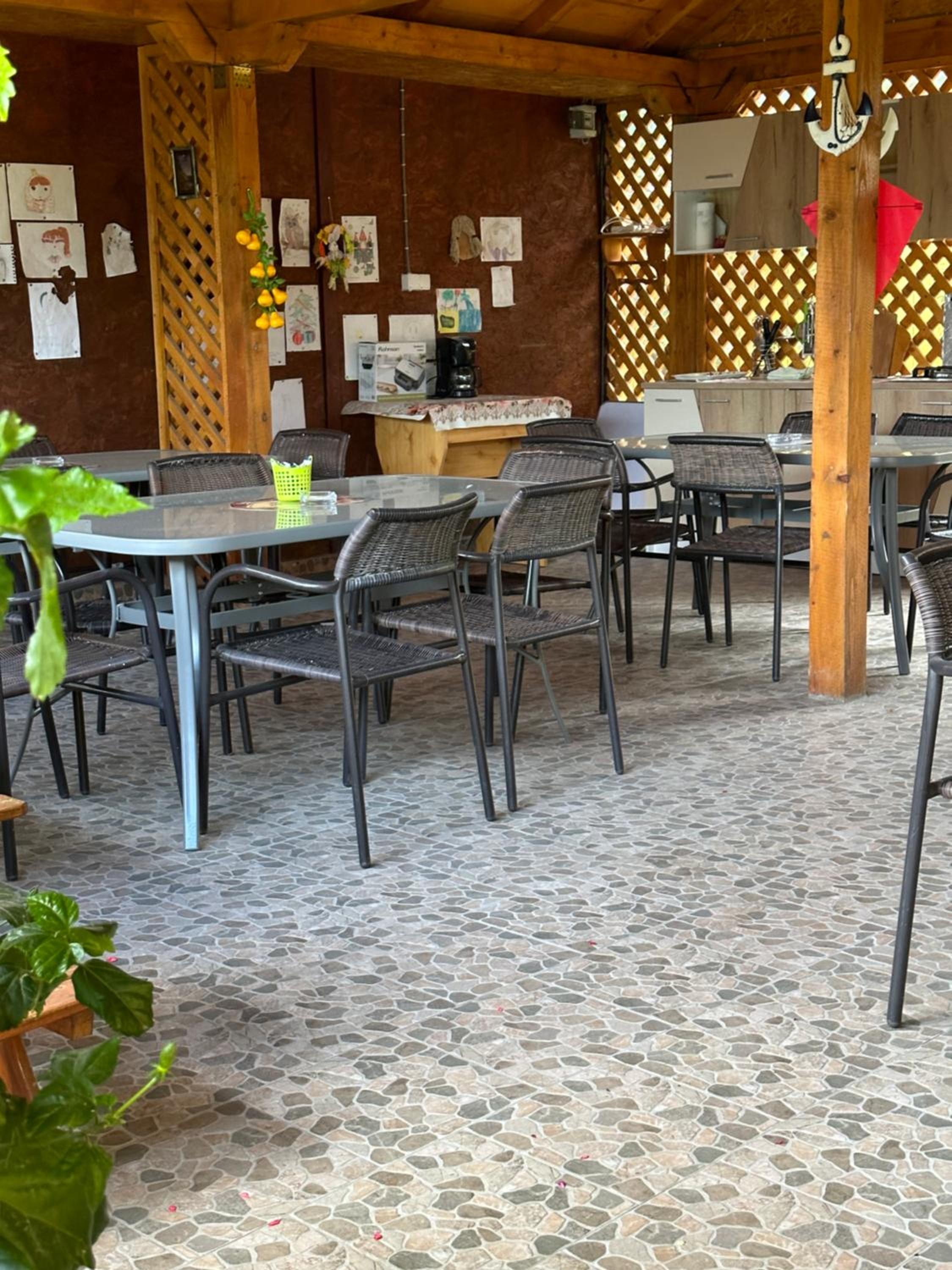 Casa Cu Flori Corbu
