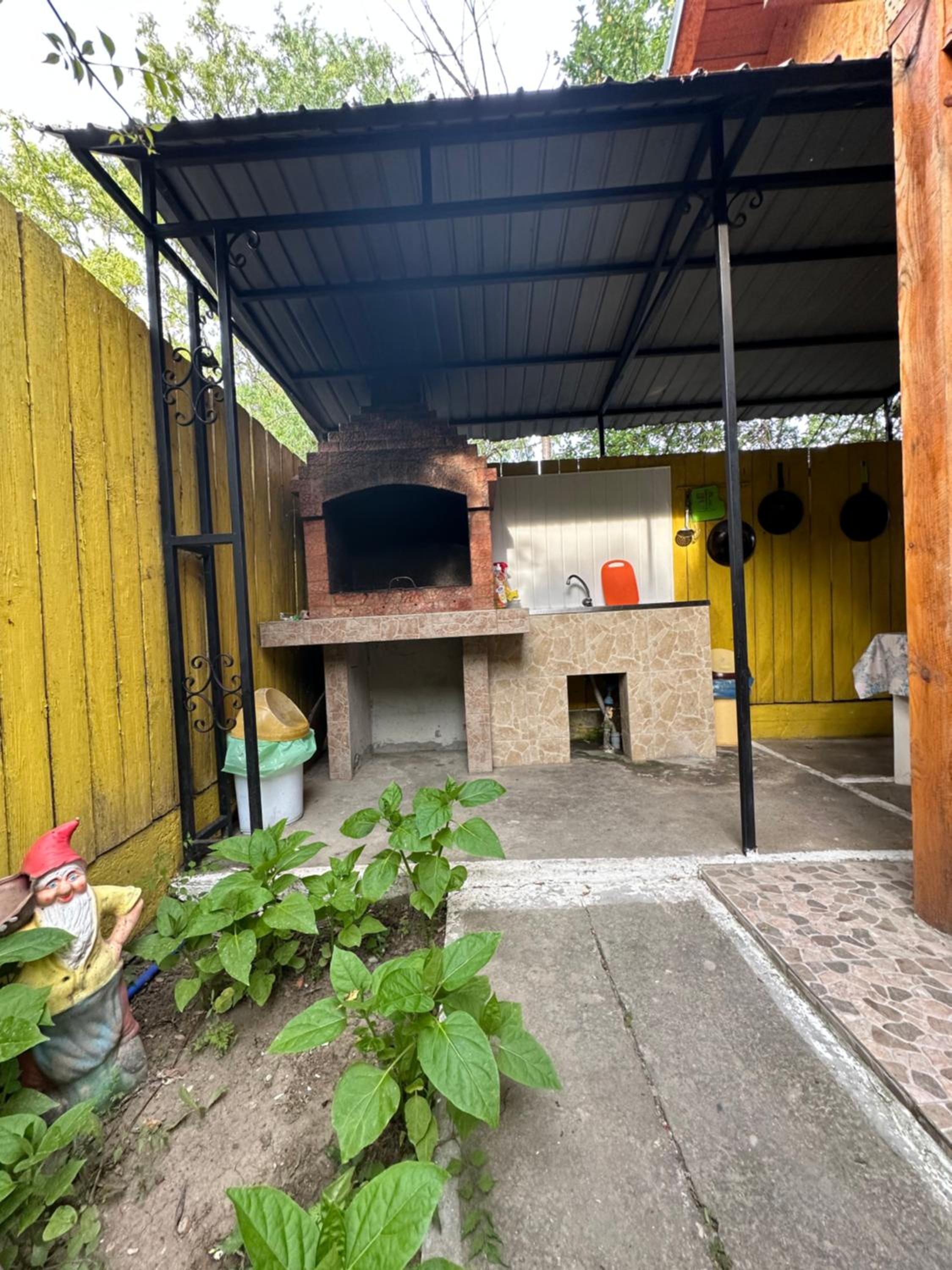Casa Cu Flori Corbu