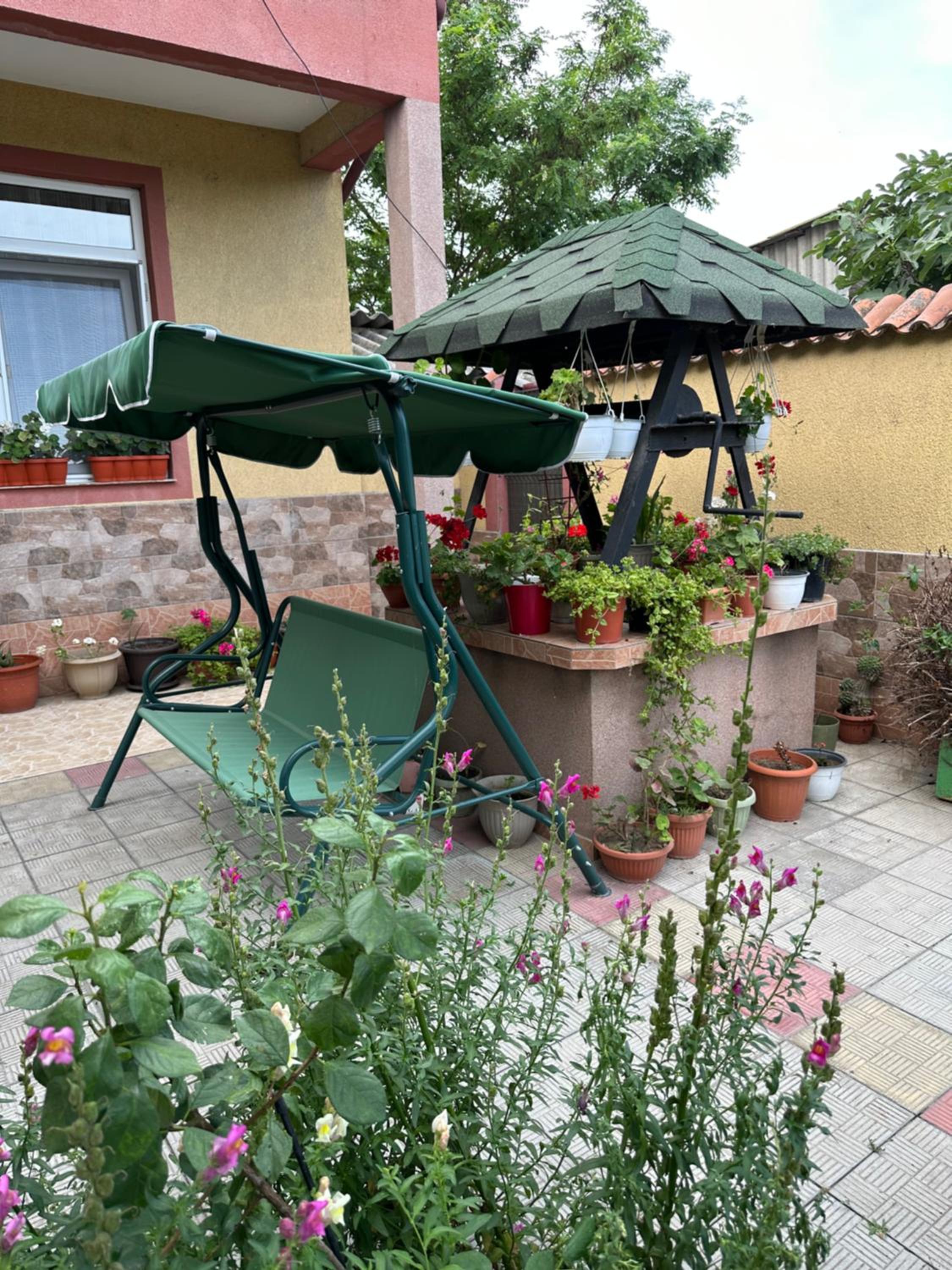 Casa Cu Flori Corbu
