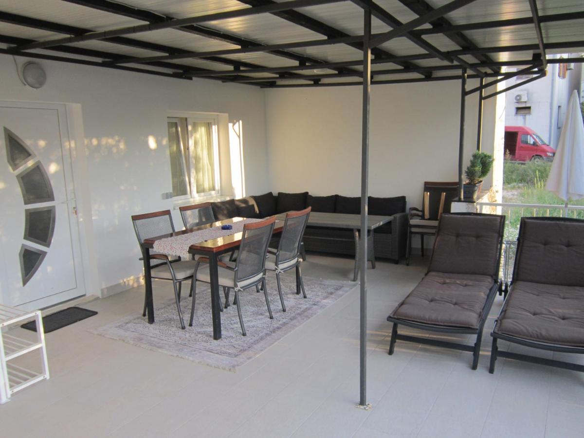 Studio Apartment Solis view 2