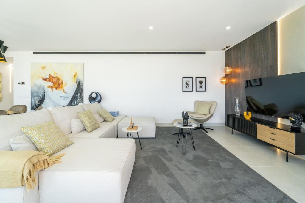 HigueronRentals Seashell