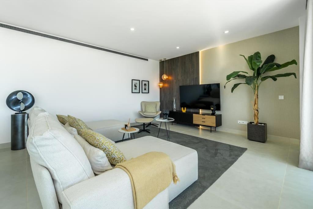 HigueronRentals Seashell