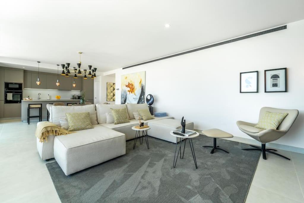 HigueronRentals Seashell