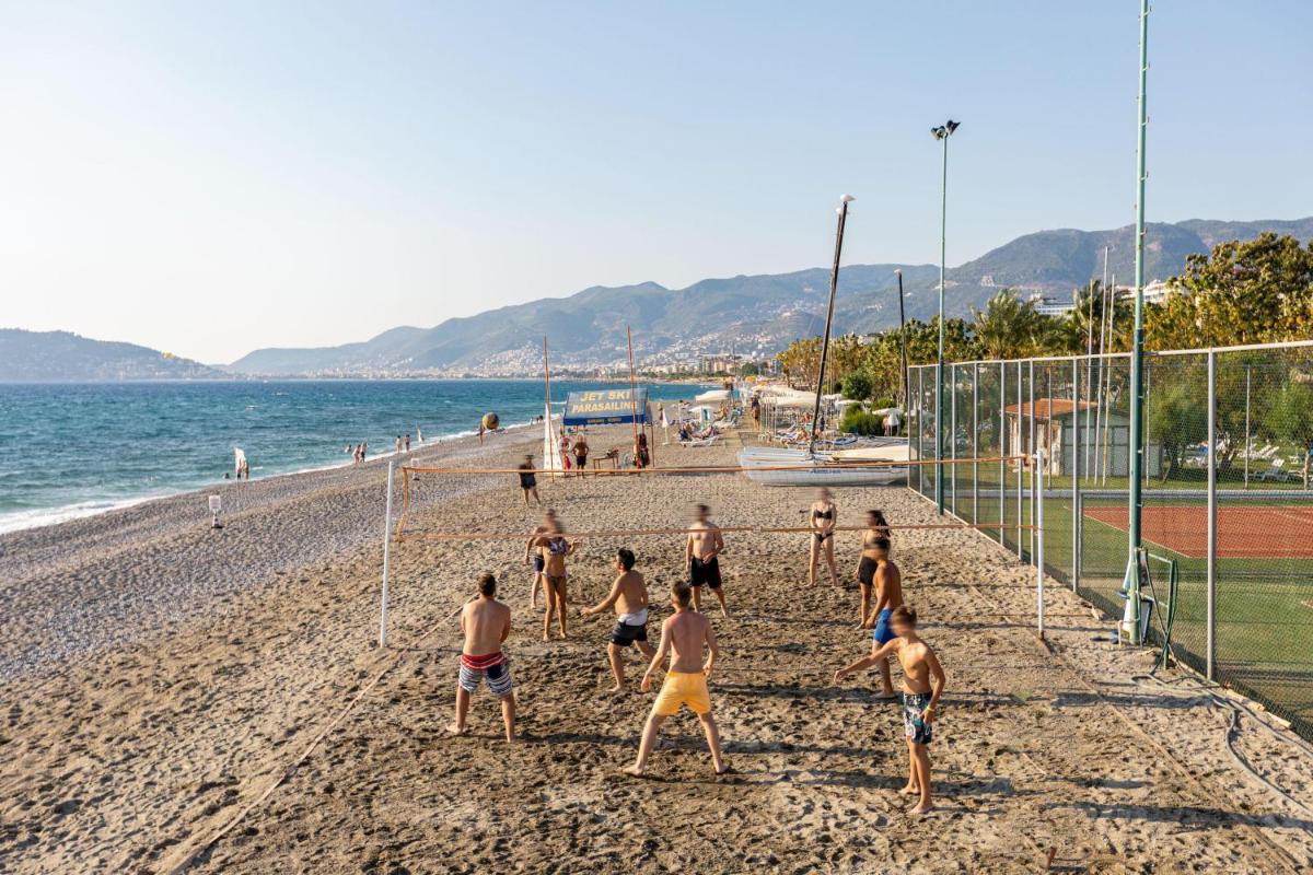 Labranda Alantur - Image 77