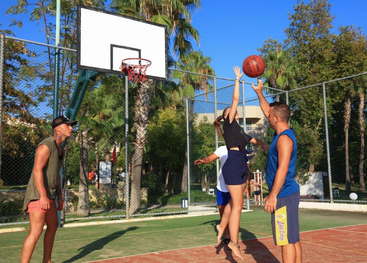 Labranda Alantur - Image 64