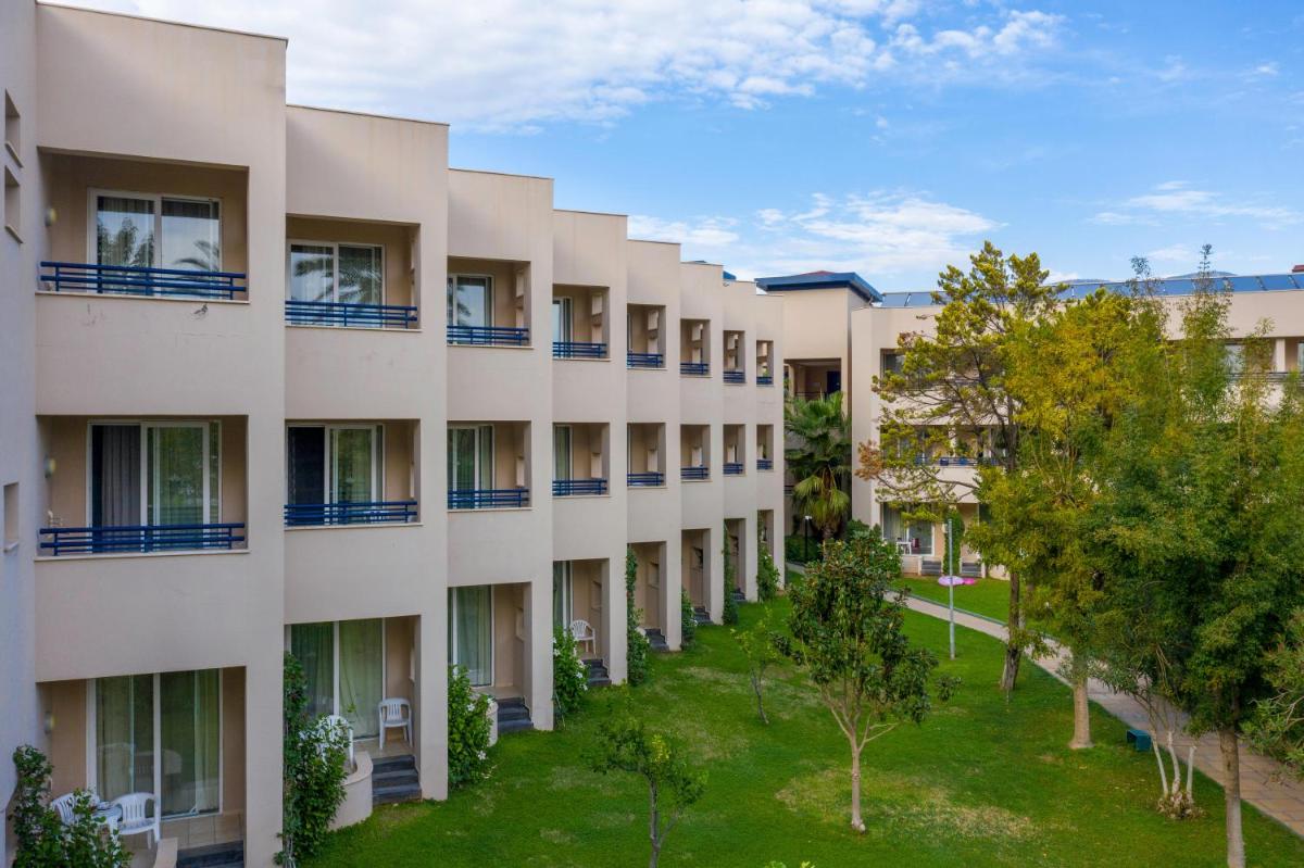 Labranda Alantur - Image 110