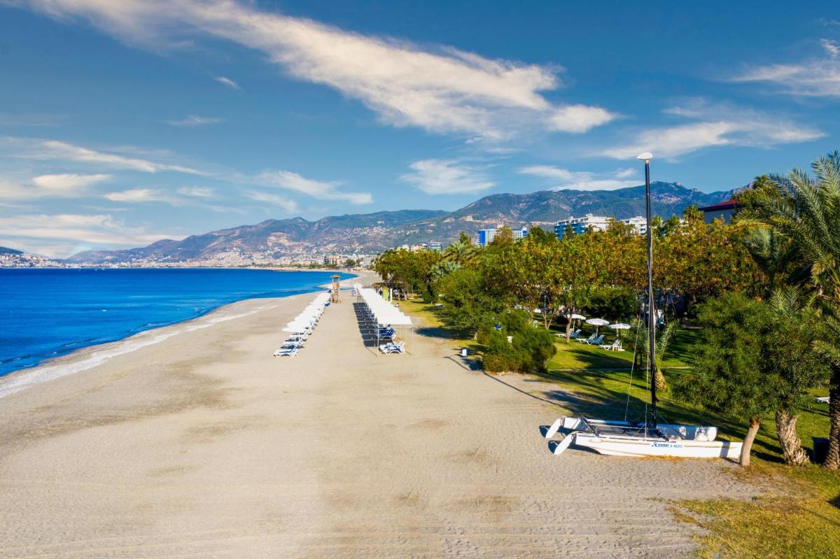 Labranda Alantur - Image 17