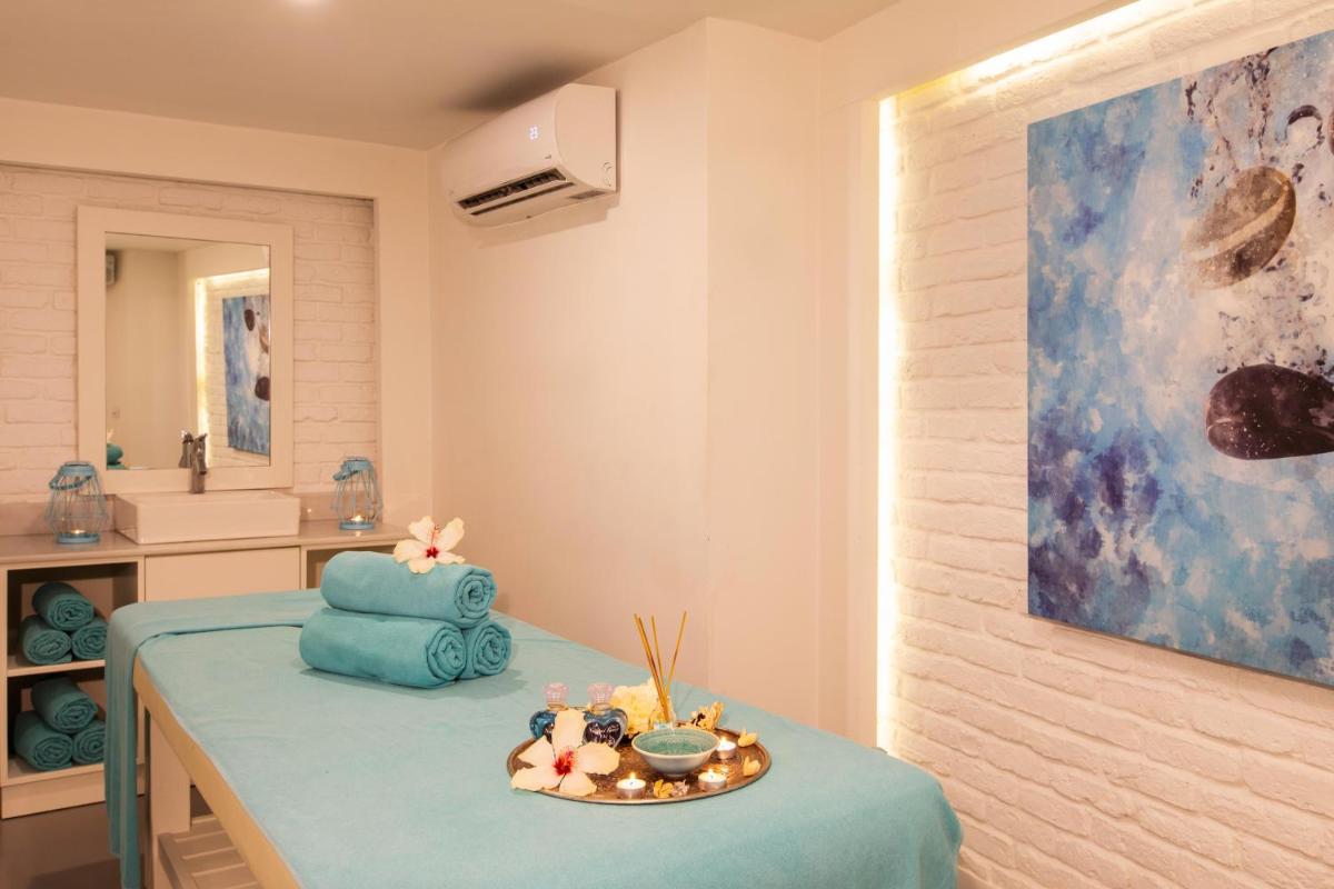 Labranda Alantur - Image 90