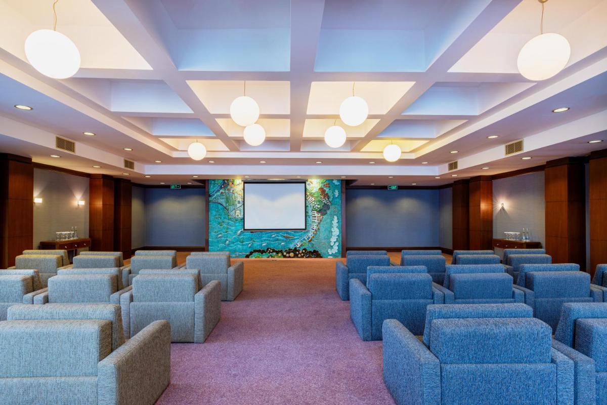 Labranda Alantur - Image 58