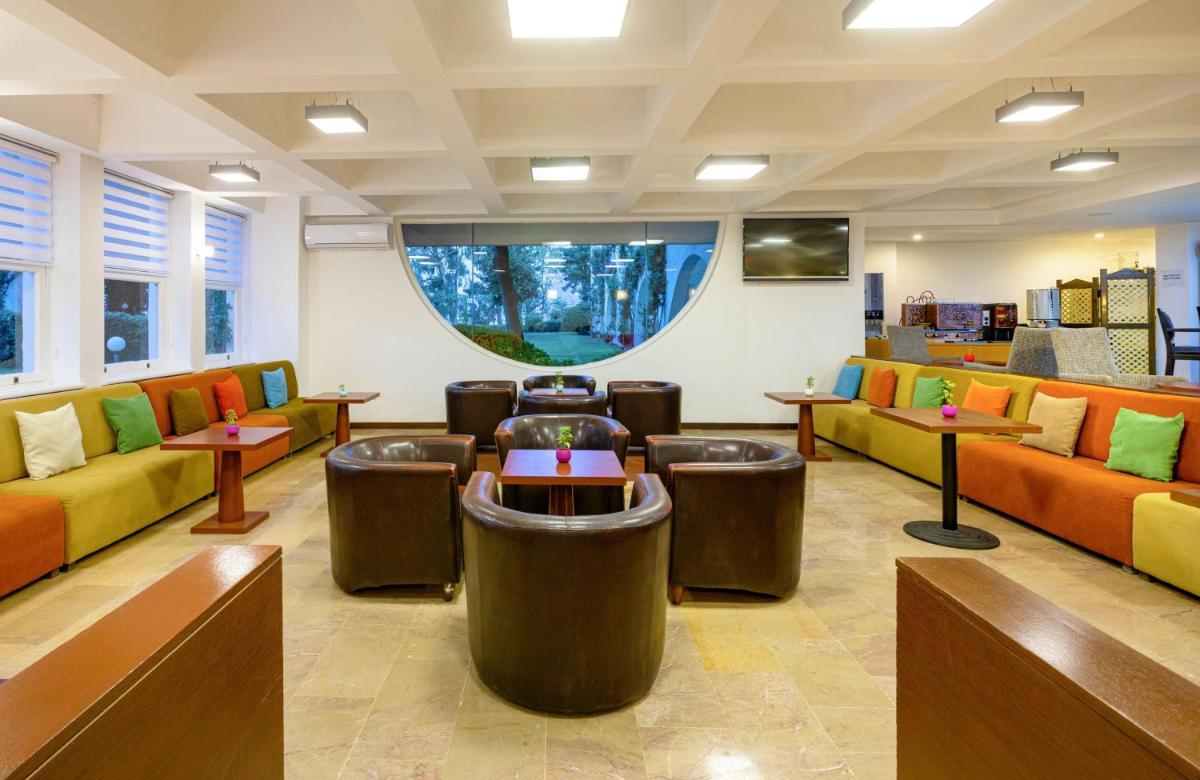 Labranda Alantur - Image 14