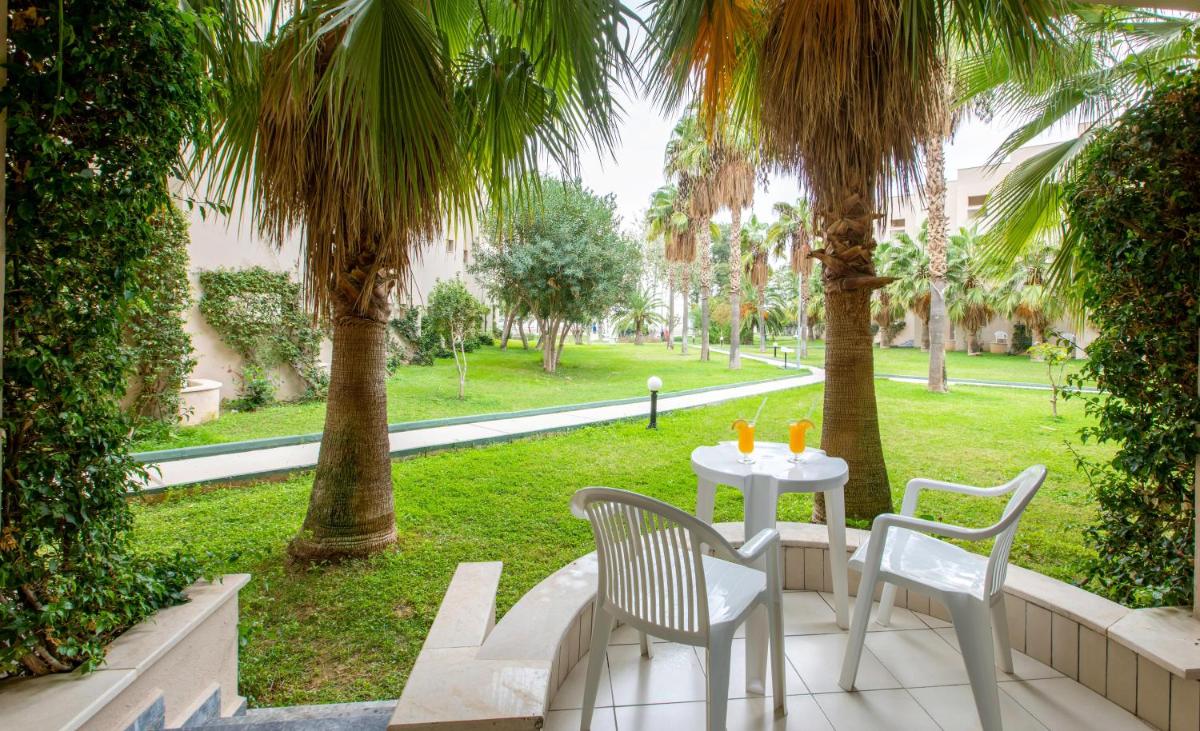 Labranda Alantur - Image 83