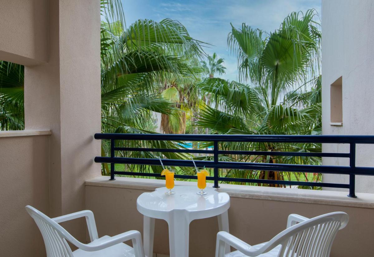 Labranda Alantur - Image 94