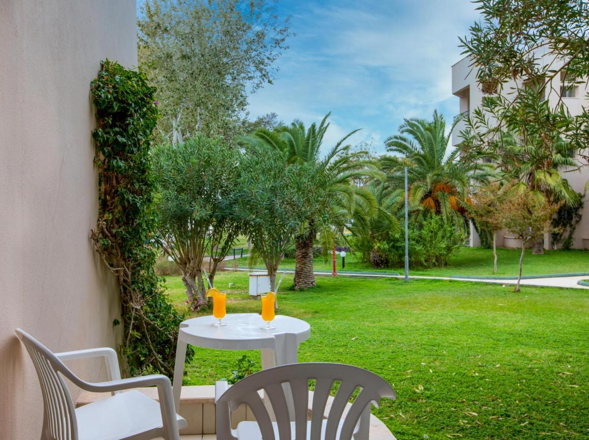 Labranda Alantur - Image 82