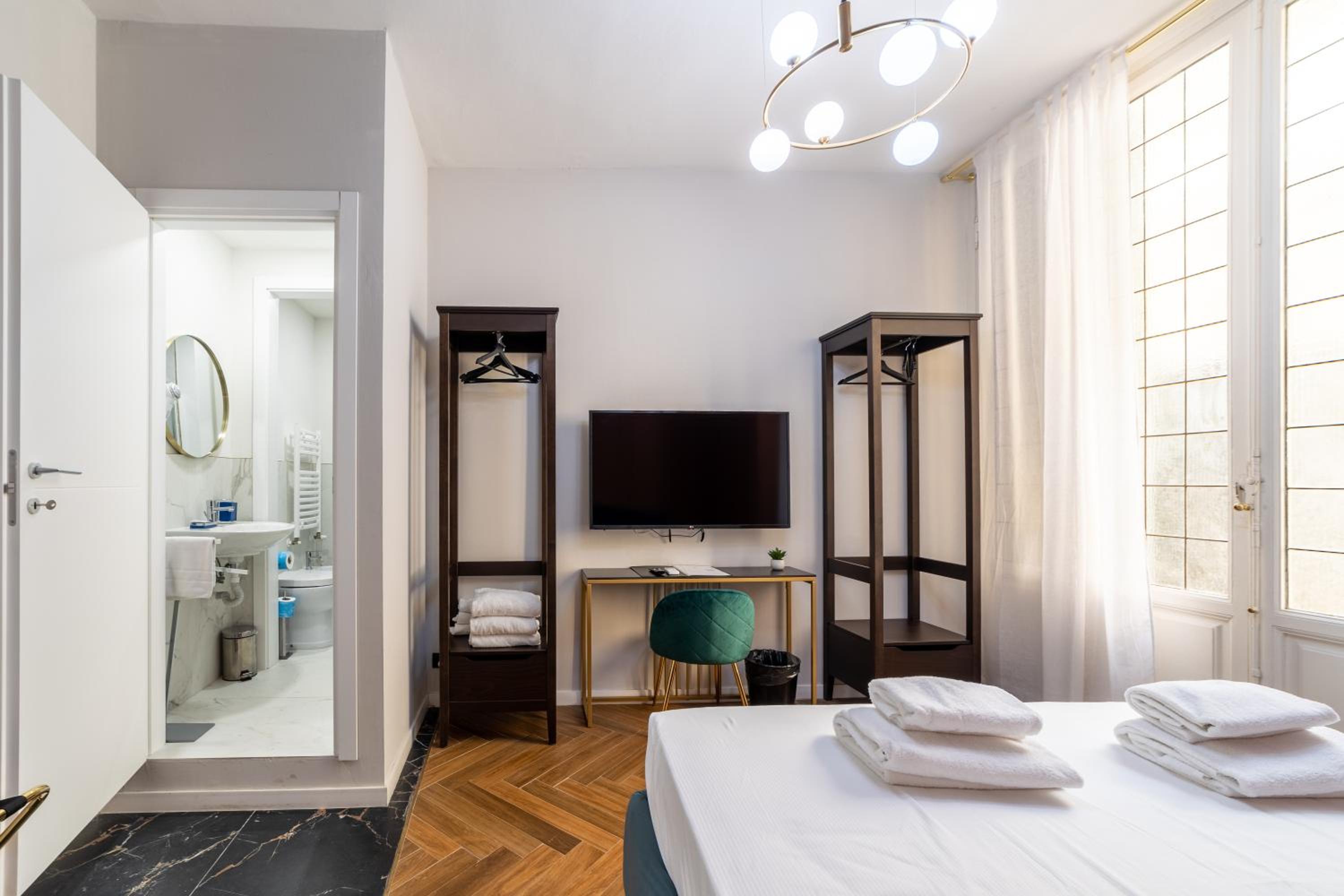 Room Eleven