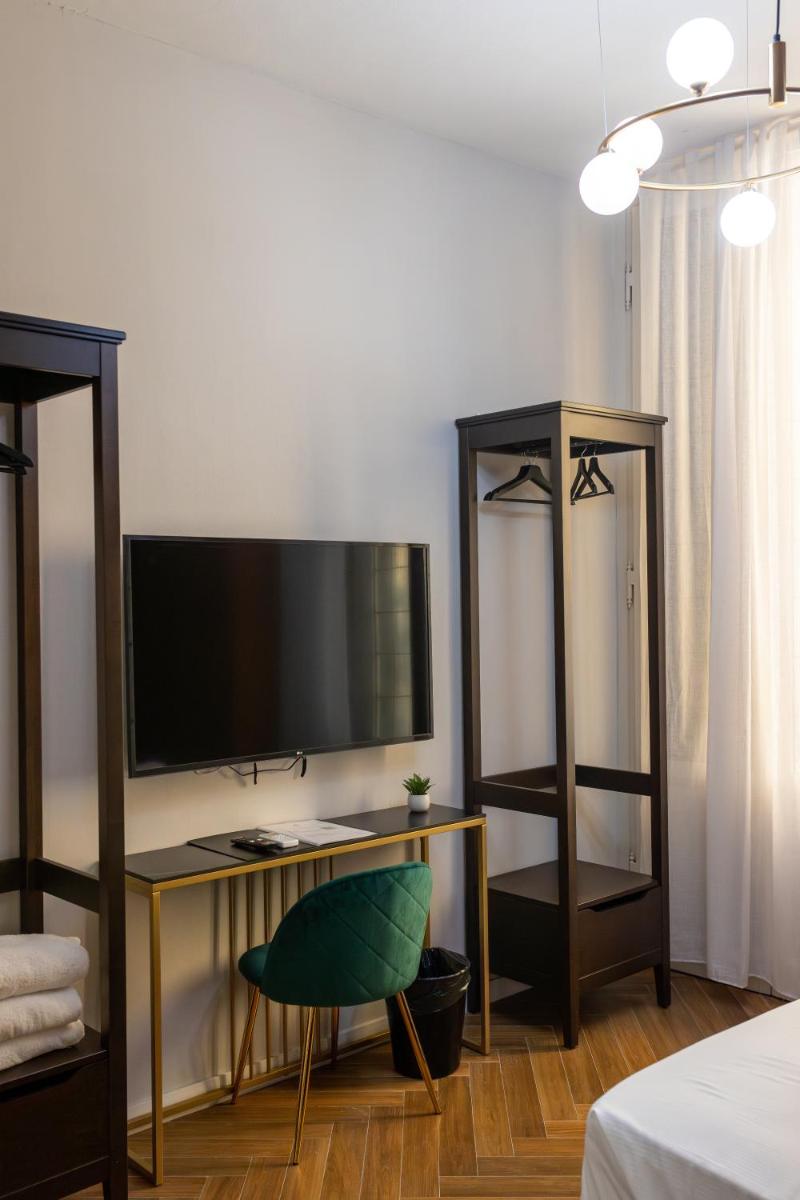 Room Eleven