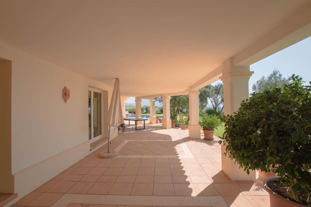 Seaviews Villa in El Paraiso