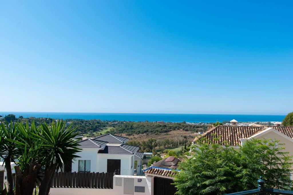 Seaviews Villa in El Paraiso