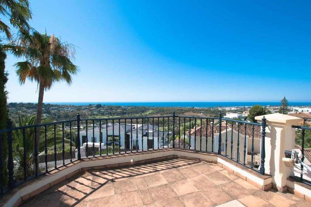Seaviews Villa in El Paraiso