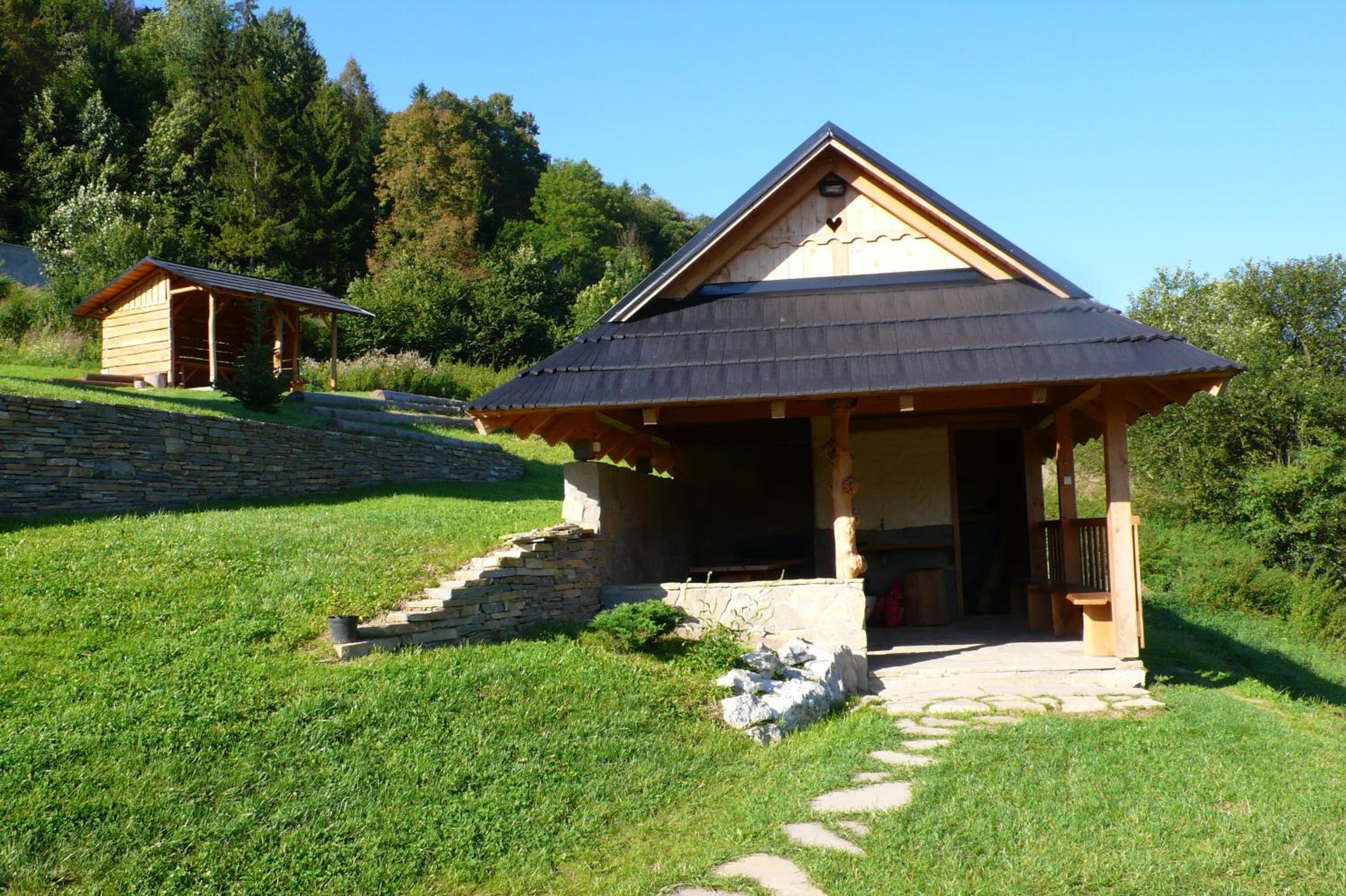 Drevenica Čakanka a Drevenica Nezábudka