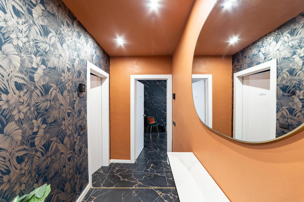 Room Eleven