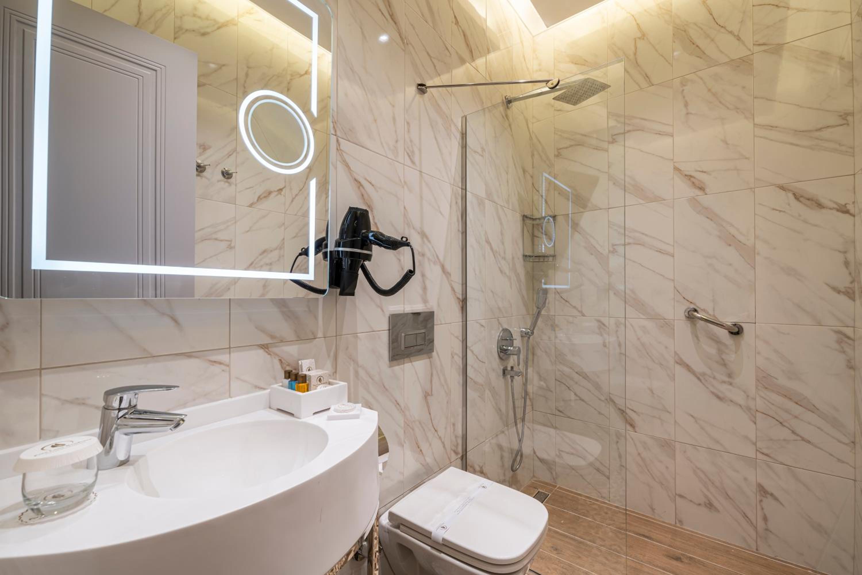 Pera Luna Premium Otel - Image 31