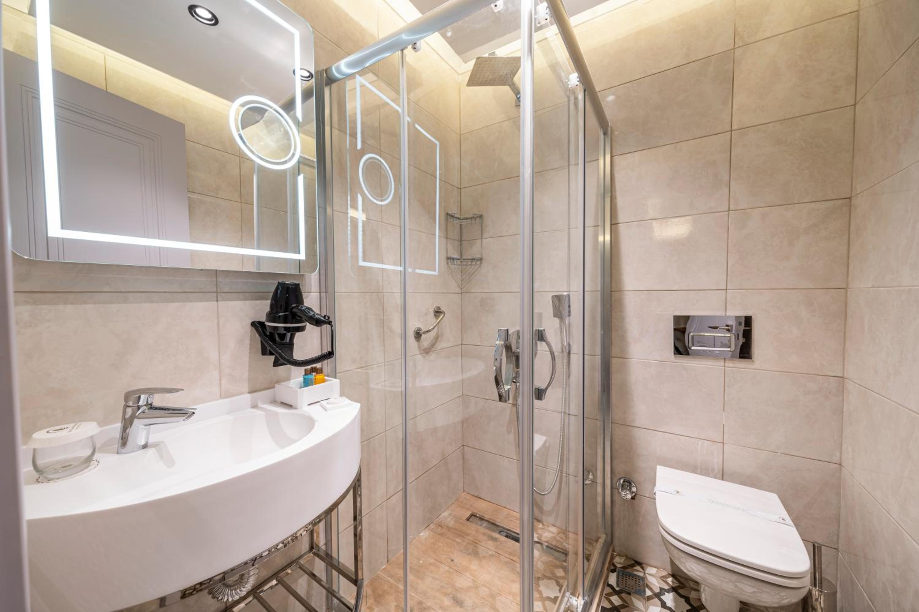 Pera Luna Premium Otel - Image 33