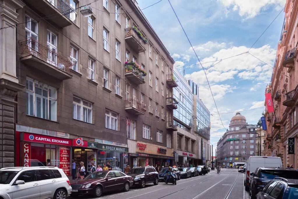 2 bedrooms apt near Wenceslas sq