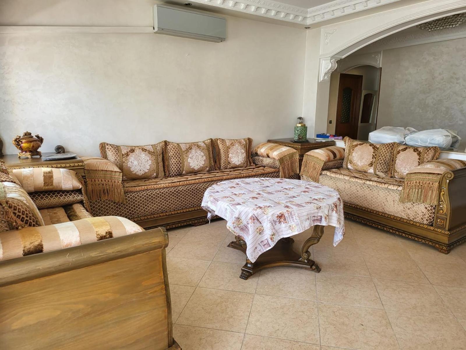 Vaste appartement au centre de Tetouan view 2