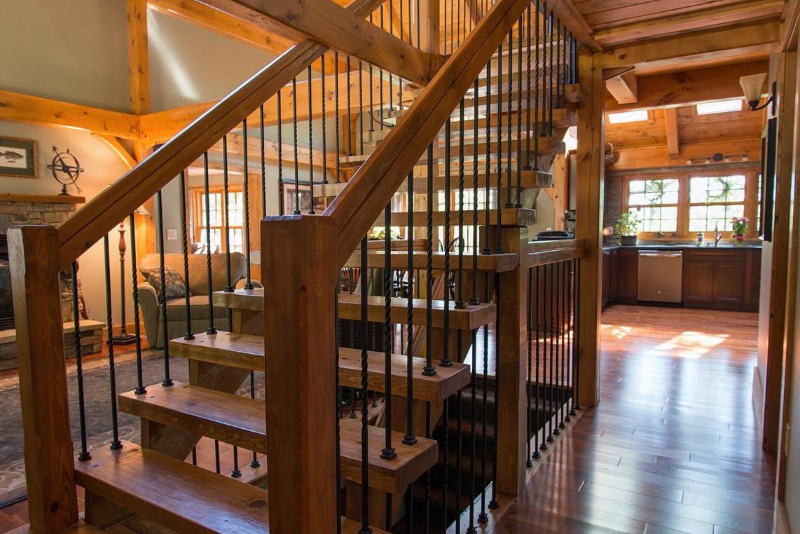 Persimmon Hollow with GameRoom