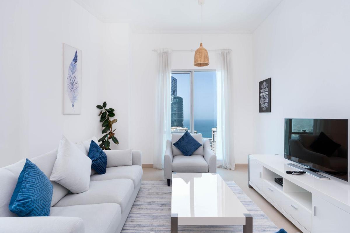 Stunning Sea and Marina Views / 2 Bedroom Penthouse / Dubai Marina