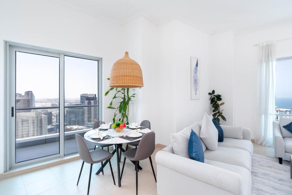 Stunning Sea and Marina Views / 2 Bedroom Penthouse / Dubai Marina