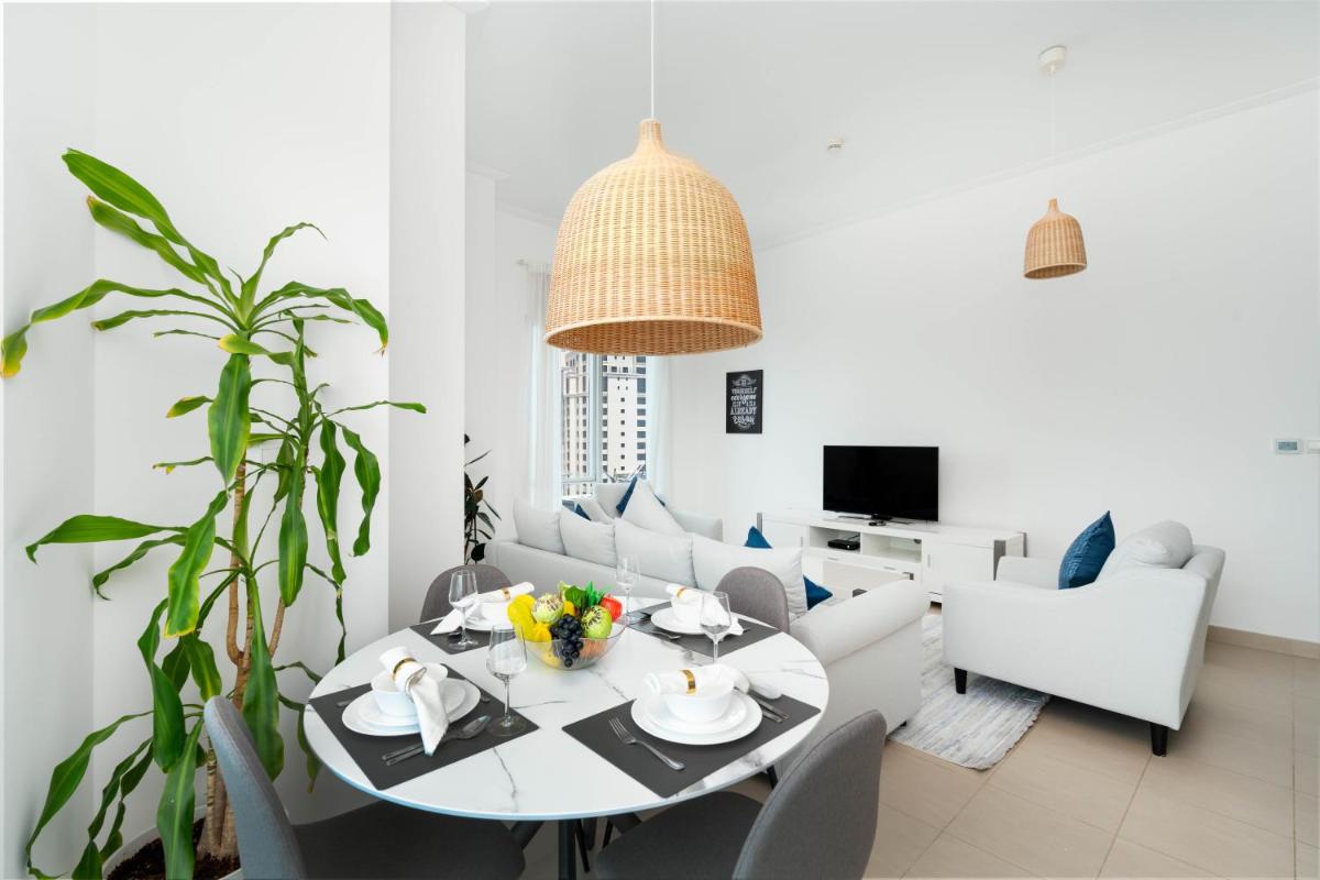 Stunning Sea and Marina Views / 2 Bedroom Penthouse / Dubai Marina