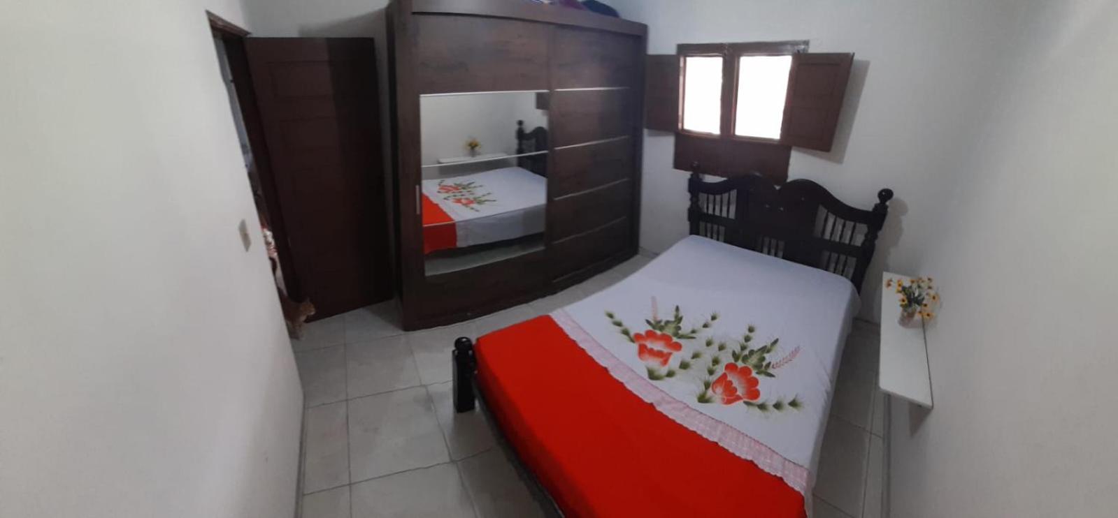 Casa Garanhuns 1º andar com escada