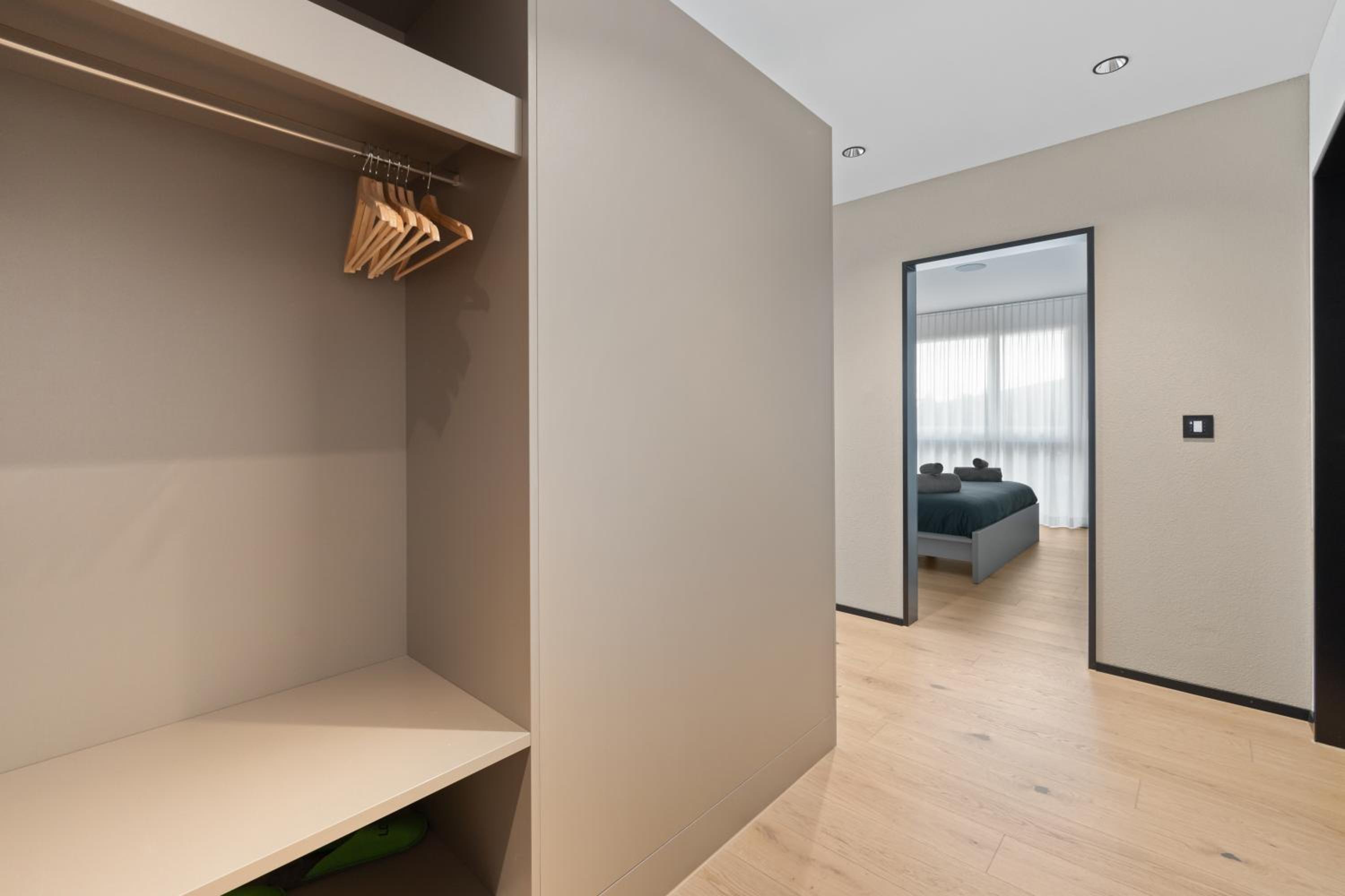 The R Apartment Zugerberg - EV Wallbox - Terrasse